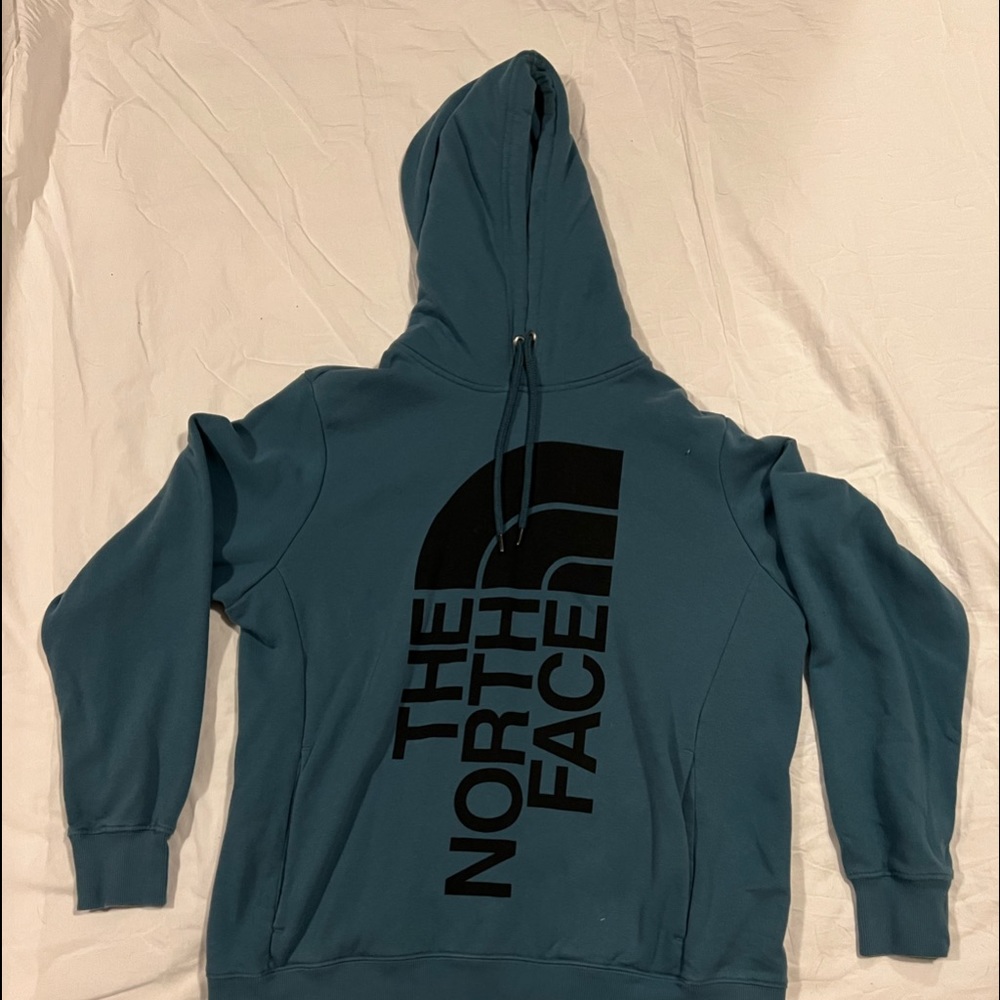 The North face bundle! 2 sweatshirts, never worn, 1 medium 1 large
